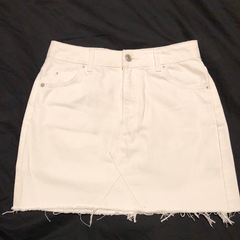 NWOT Topshop White Mini Denim Skirt Size 4